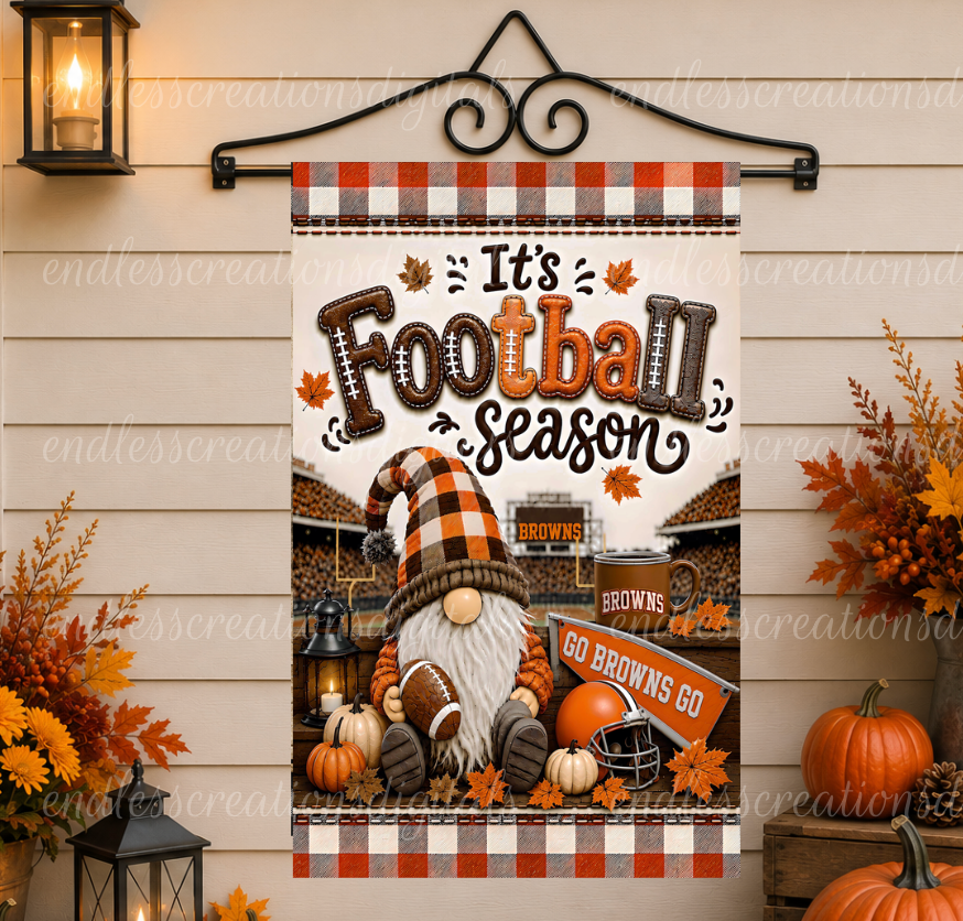 ORANGE/BROWN GNOME FOOTBALL BUNDLE OF 2