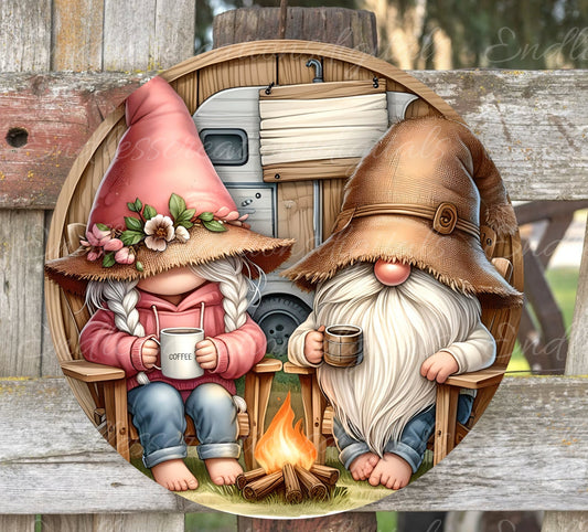 CAMPING GNOMES ROUND